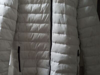 White Calvin Klein puffer winter coat hooded 7°F warmth factor size S