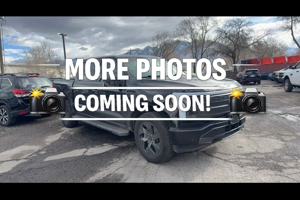 2022 Ford F-150 Lightning Lariat