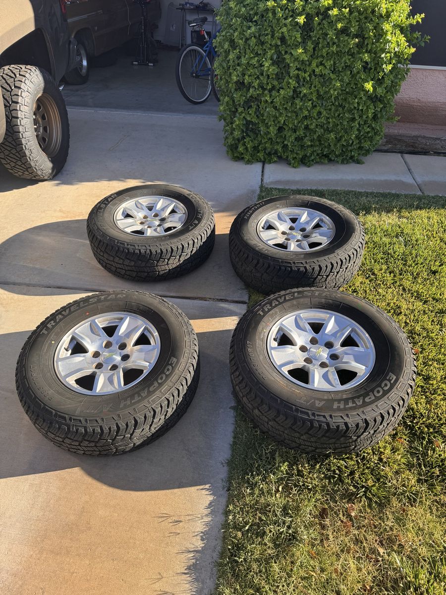Travelstar EcoPath A/T P285/70R17 All-Terrain Tires w/ 2015 Chevrolet Silverado Wheels