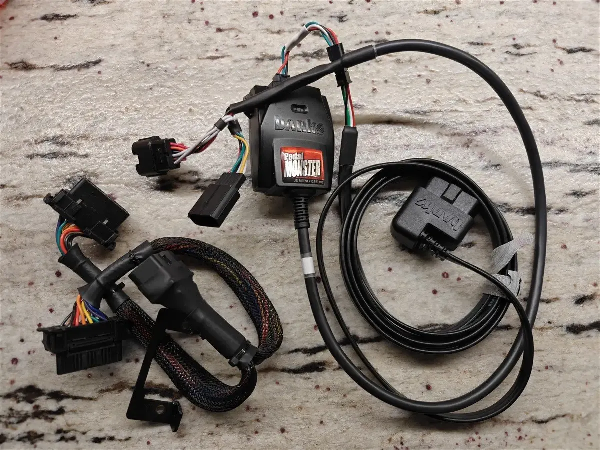 Banks Power Pedal Monster 23-26 Chevy Colorado / GMC Canyon