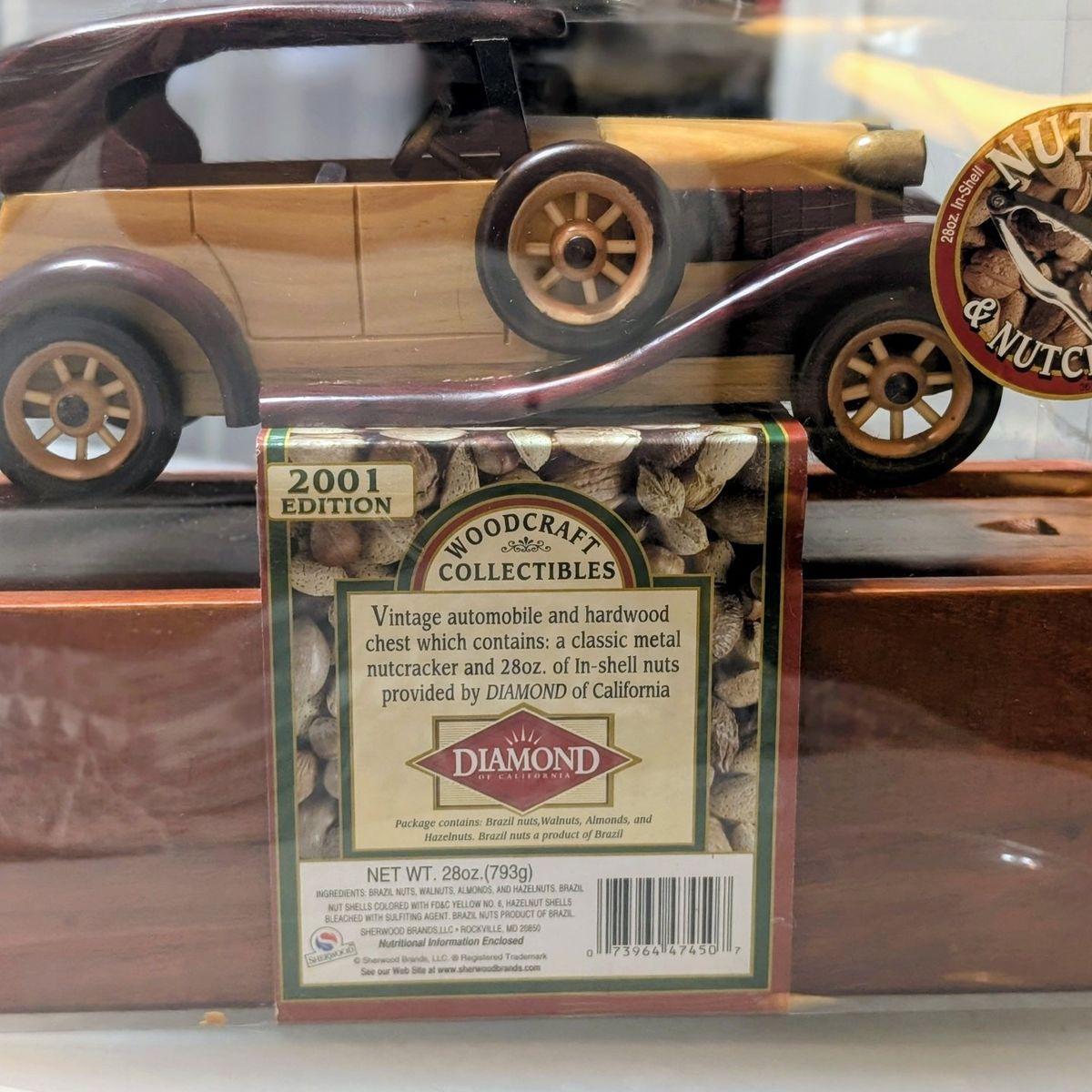 Woodcraft Collectibles Vintage Automobile Wooden Car With Nutcracker NEW