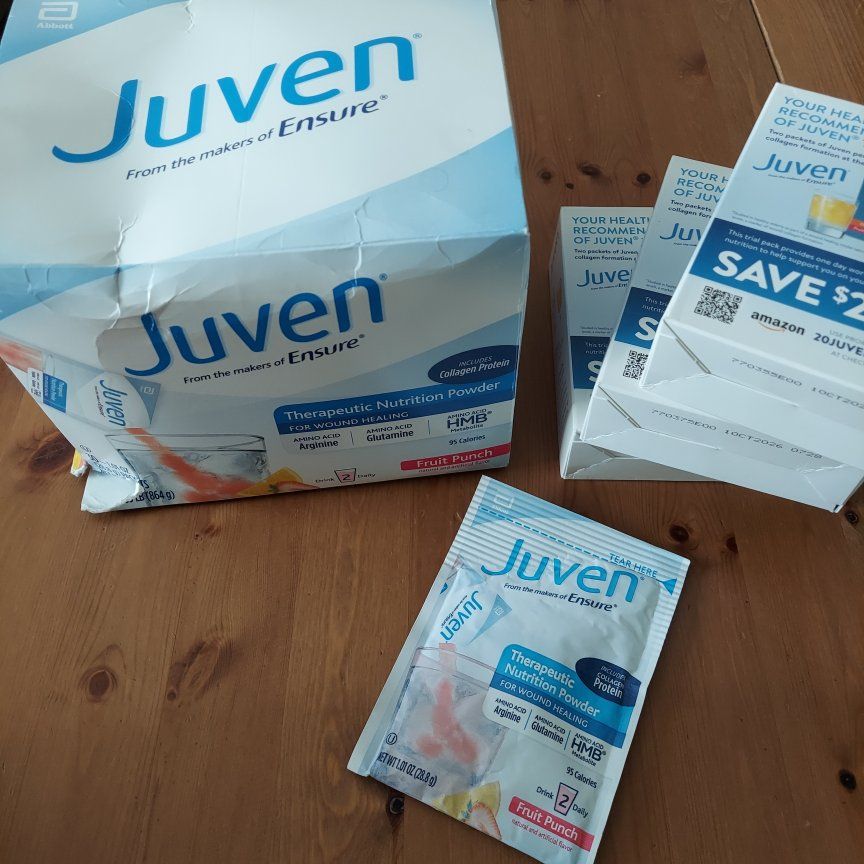 Juven Therapeutic Nutrition Powder Fruit Punch - 30 Packets + samples, Exp. Oct 2026