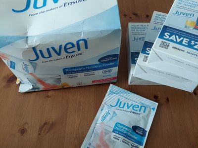 Juven Therapeutic Nutrition Powder Fruit Punch - 30 Packets + samples, Exp. Oct 2026
