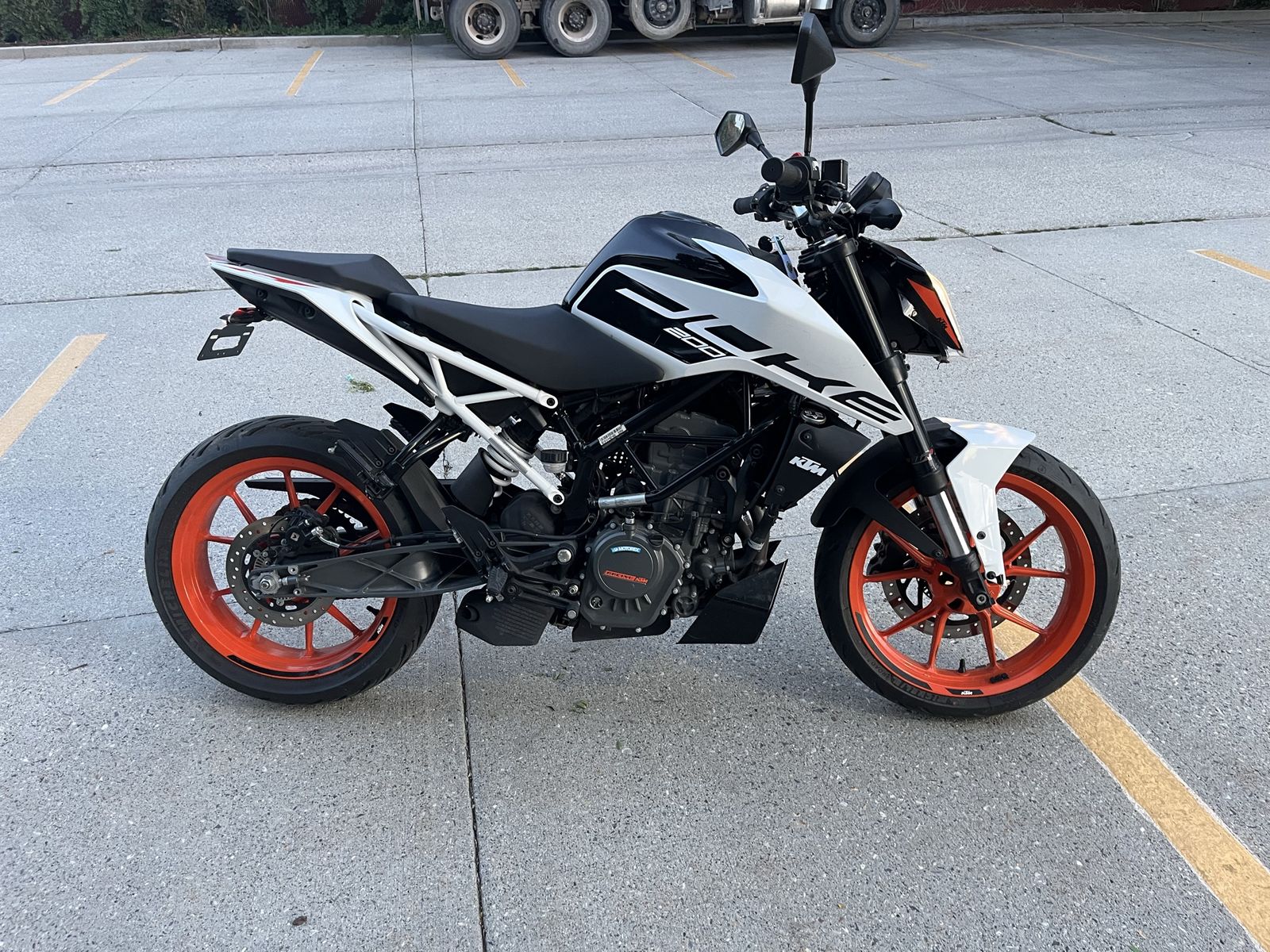 2021 KTM Duke 200 Only 325 Miles