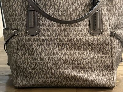 Michael Kors tote