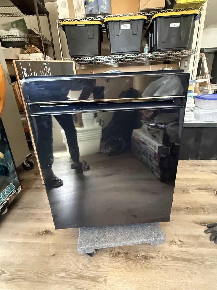 Brand new GE dishwasher.