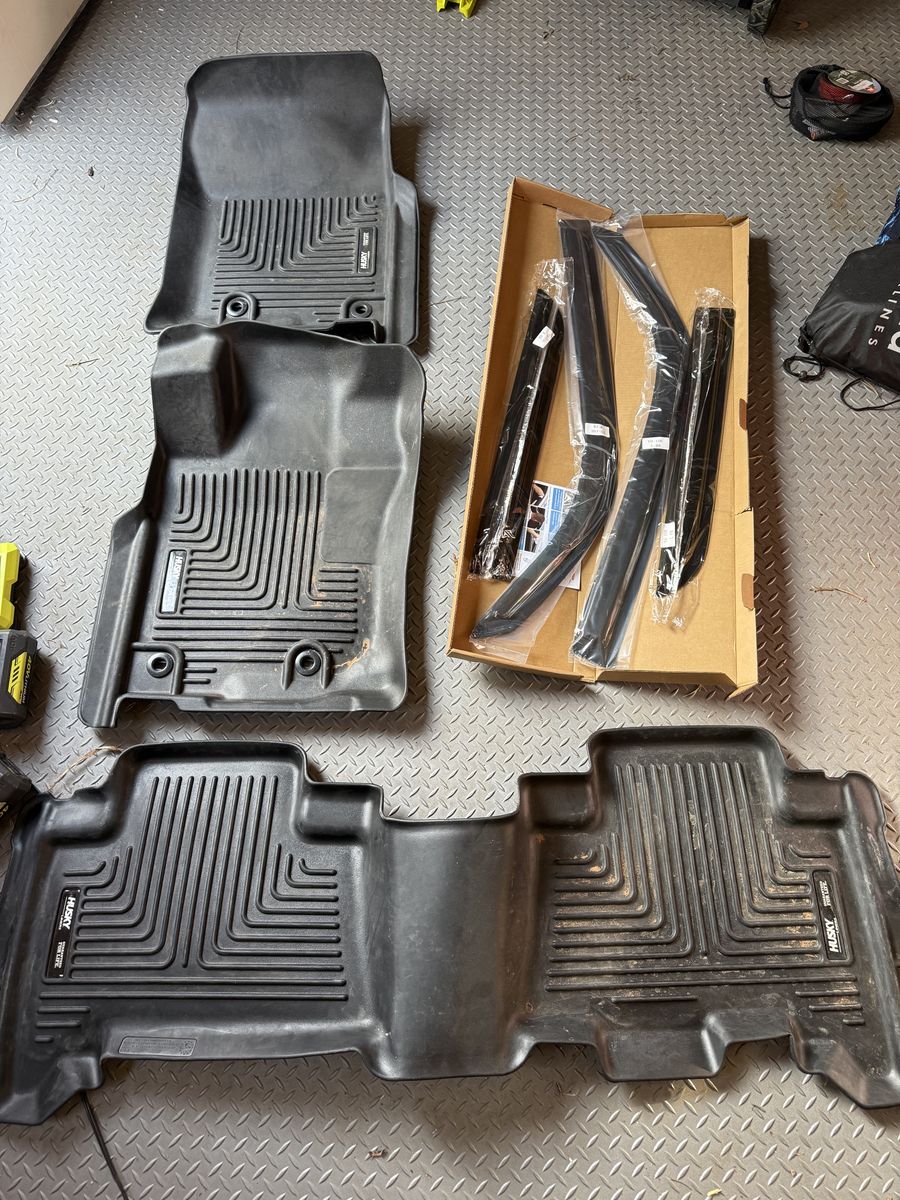 4Runner Floor Mats & rain Guards