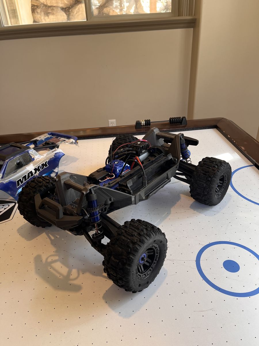 traxxas maxx!