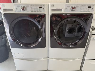Matching White Ultra Capacity, Steam Kenmore Washer & Dryer Set On Pedestals!