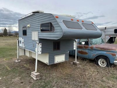 1988 Shasta Revere 8ft truck camper