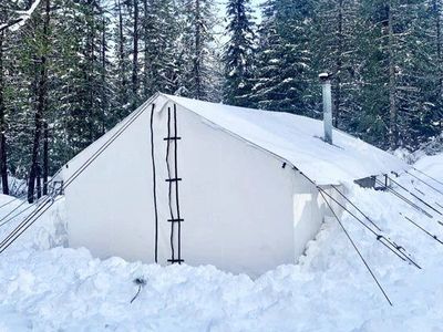 NEW 16 X 20 wall tent with stove.