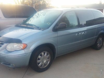 Running 05 Town and Country Limited