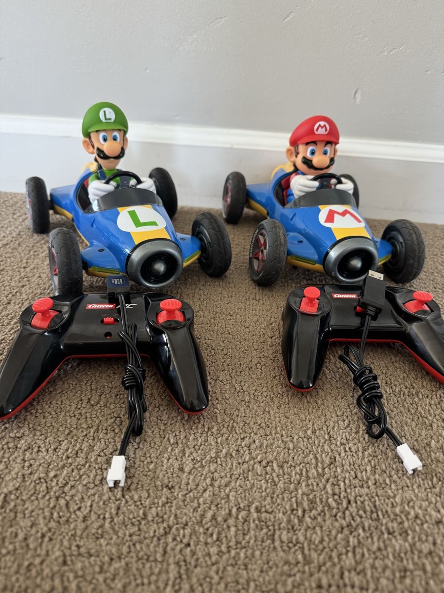 Carrera Mario Kart 8 Mario & Luigi RC Racers