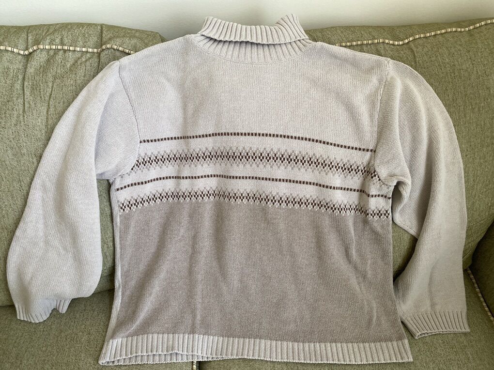 Liz Claiborne Sweater