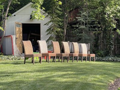 FREE Wicker Chairs for a project!