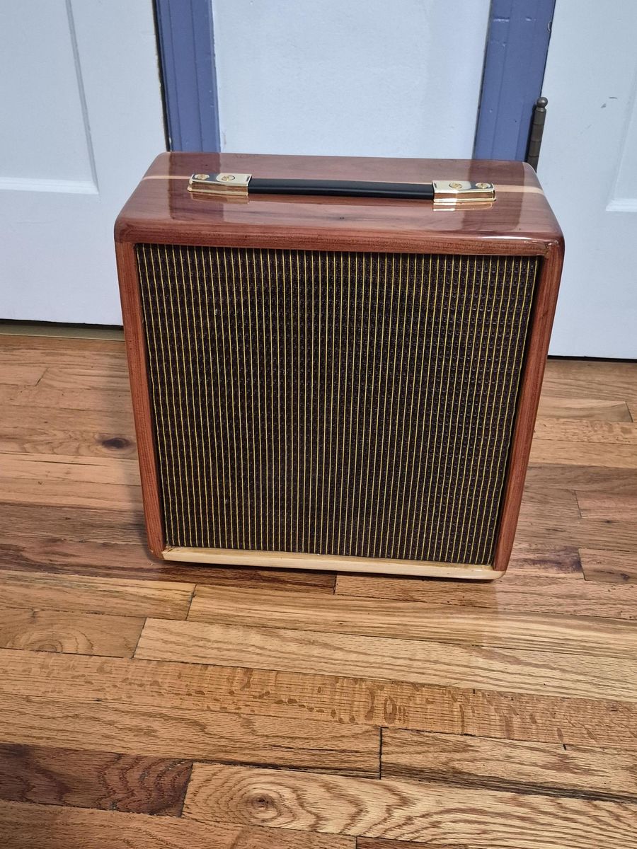 Ashen Amps 1x12" redwood guitar cab - unloaded!  Excellent condition!