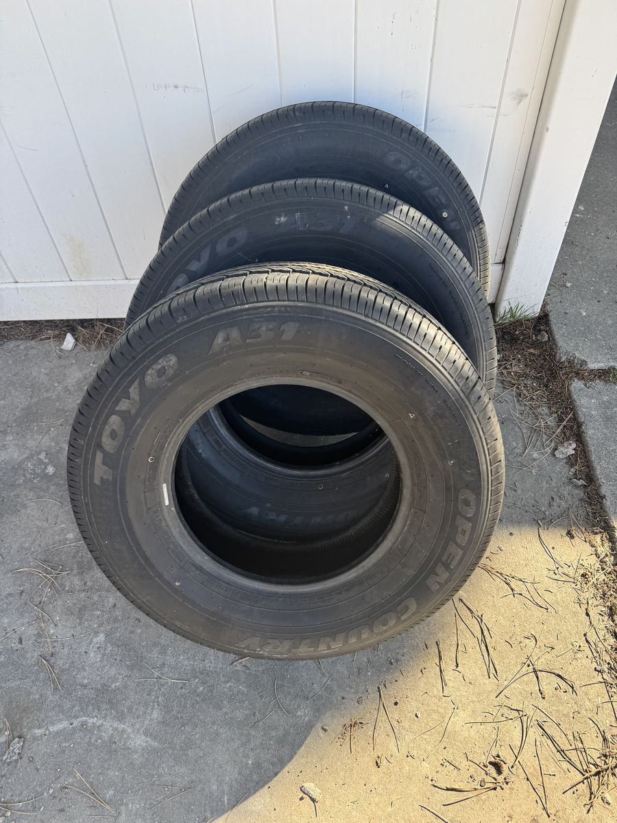 2023 Toyota Tacoma Takeoff Wheels Toyo