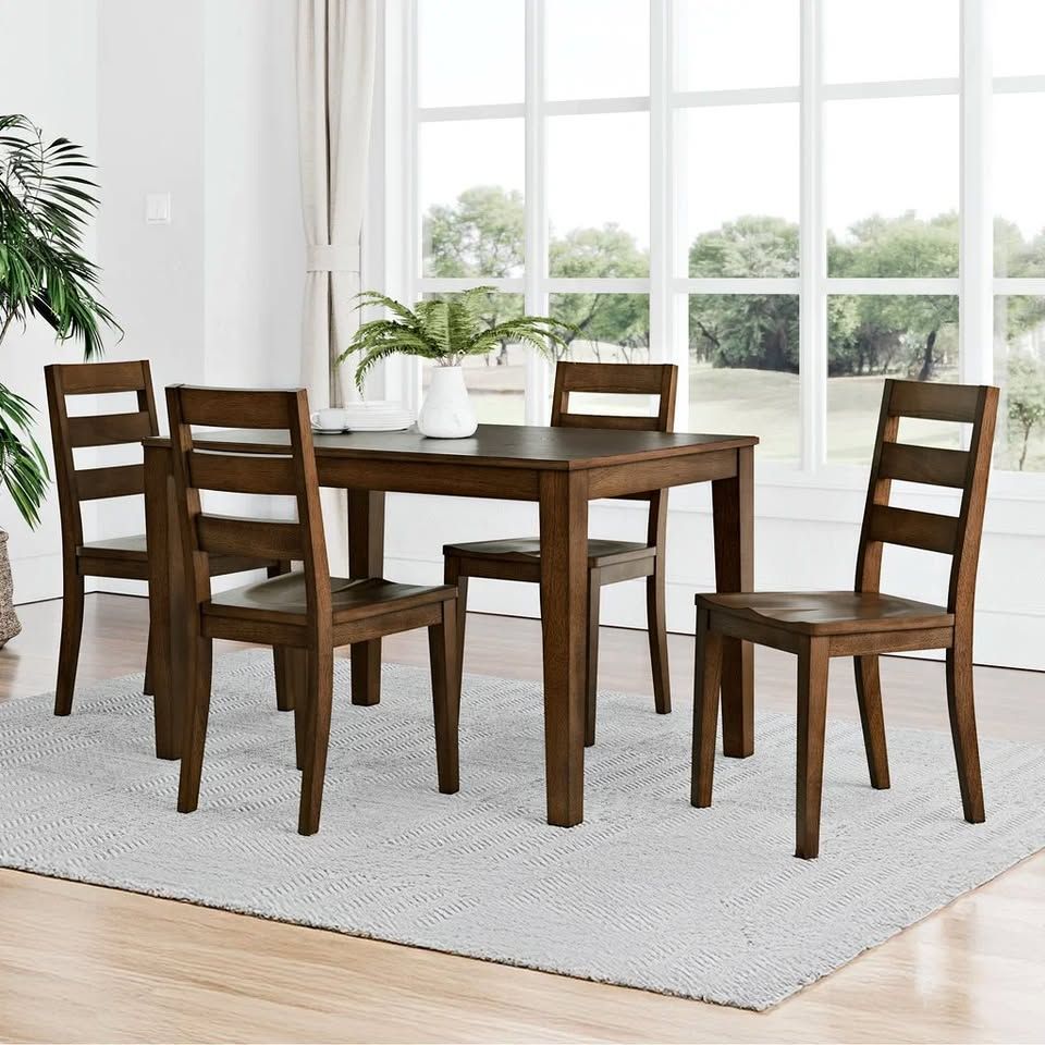 COSTCO CARSON DINING SET + 4 CHAIRS  NEED GONE BY MAY 31ST