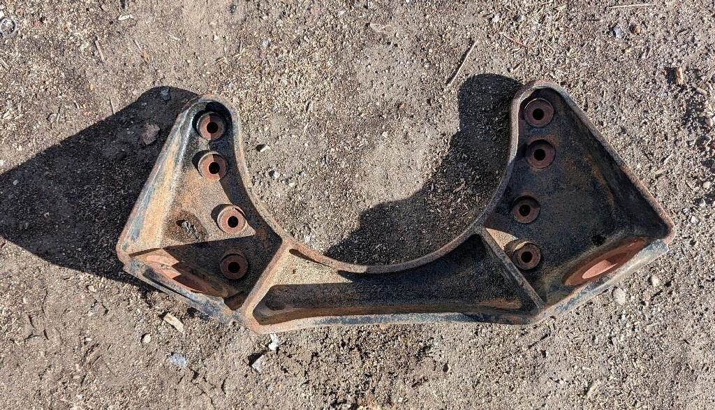 International Bracket