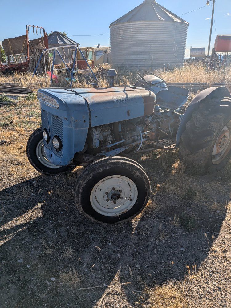 Ford Super Dexta Tractor - Vintage Farm Equipment for Restoration/Parts