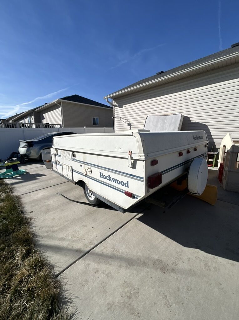 Pop Up Camper Trailer