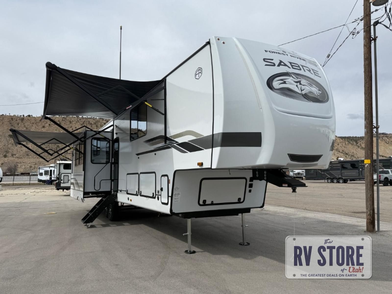 2026 Forest River RV Cherokee Sabre 36EST 5TH WHEEL COUPLES COACH SABRE CHEROKEE LUXURY