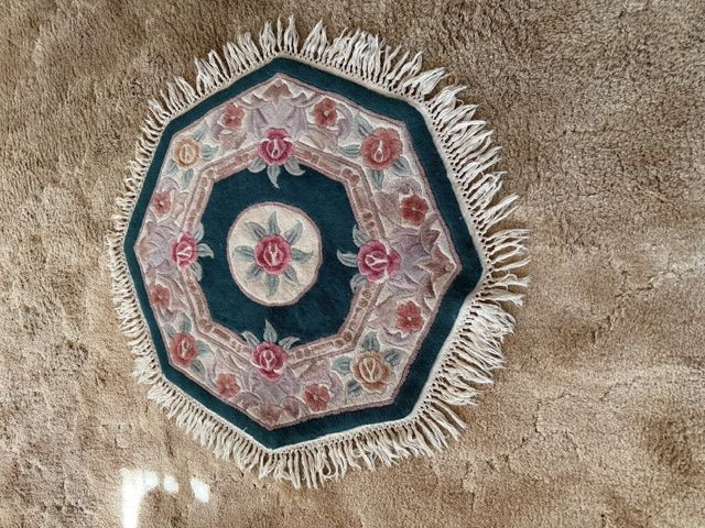 Main image 7