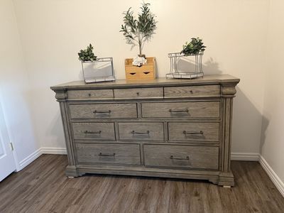 RC Willey 10-Drawer Dresser - Gray Wood Finish, Spacious Storage Bedroom Furniture