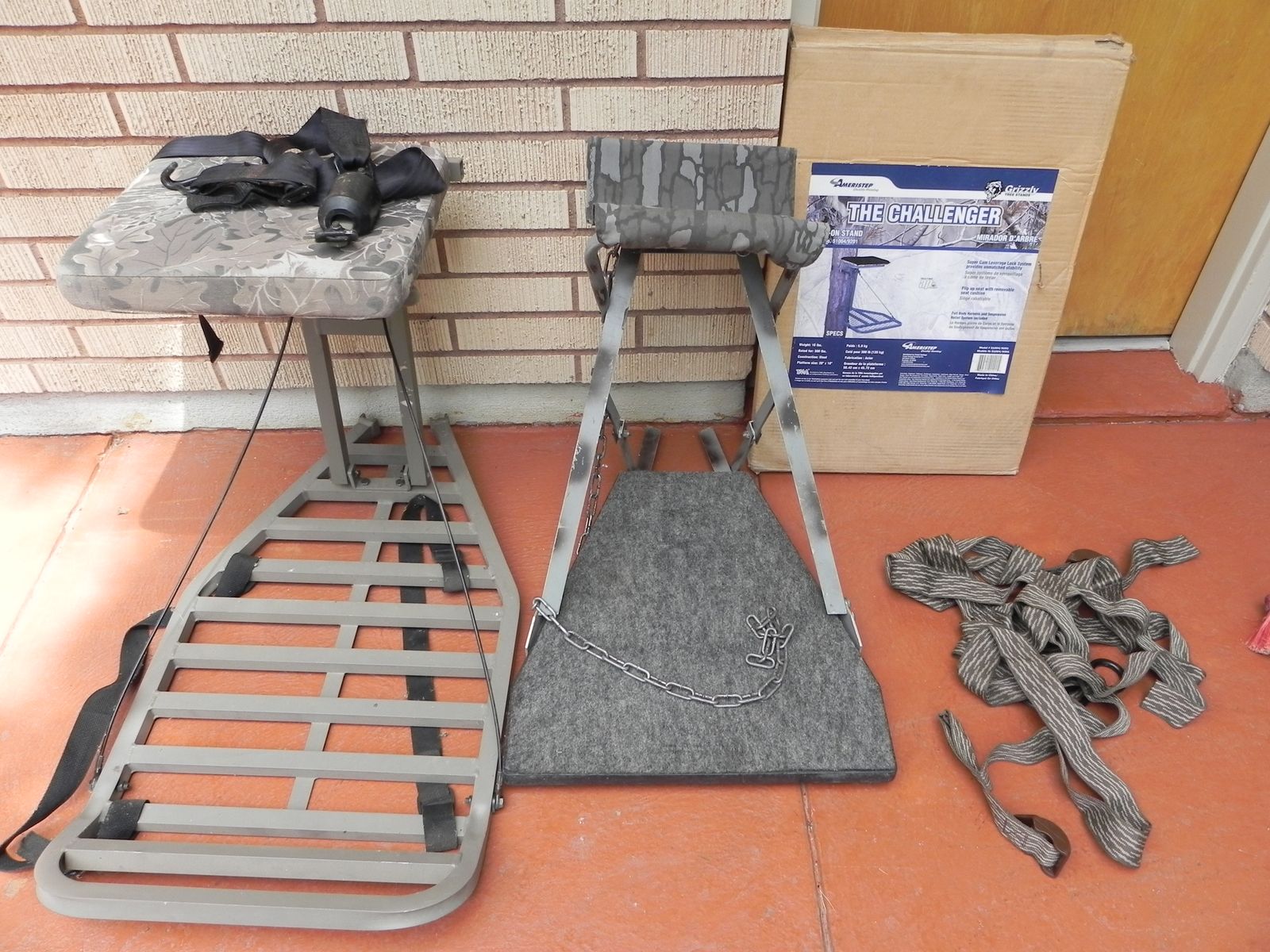 3 TREE STANDS
