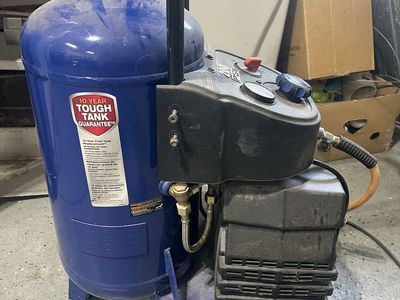 Campbell Hausfeld 200 PSI 10 Gallon Portable Air Compressor