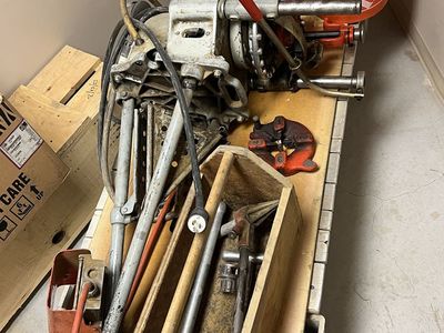 Ridgid 300 Portable Pipe Threader