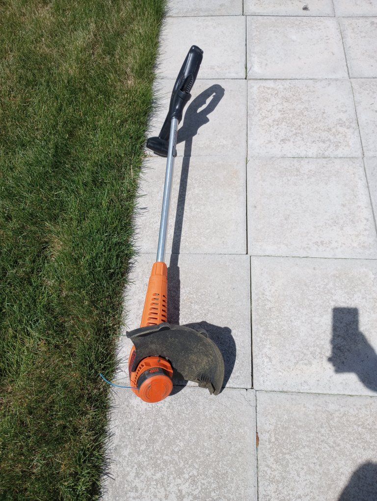 black and Decker trimmer