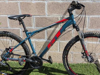 GT Aggressor Pro Mountain Bike - Blue/Red, 27.5 Disc brake Hardtail Trail Bike