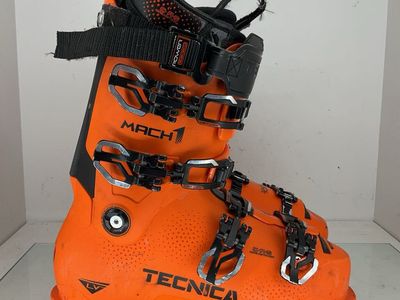Tecnica Mach1 LV 130