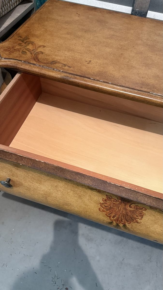 Main image 6