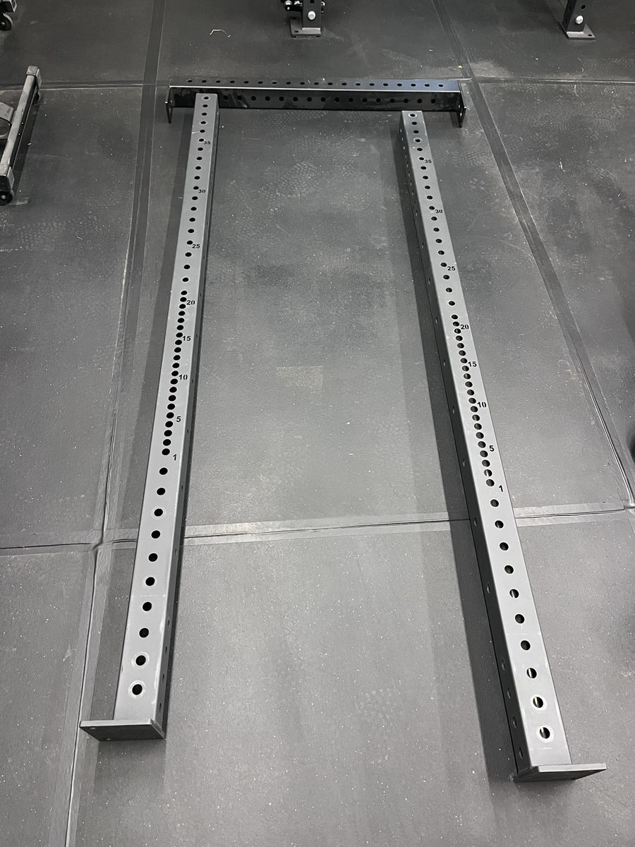 Rep Fitness PR-4000 3x3 upright and cross member. Matte black.