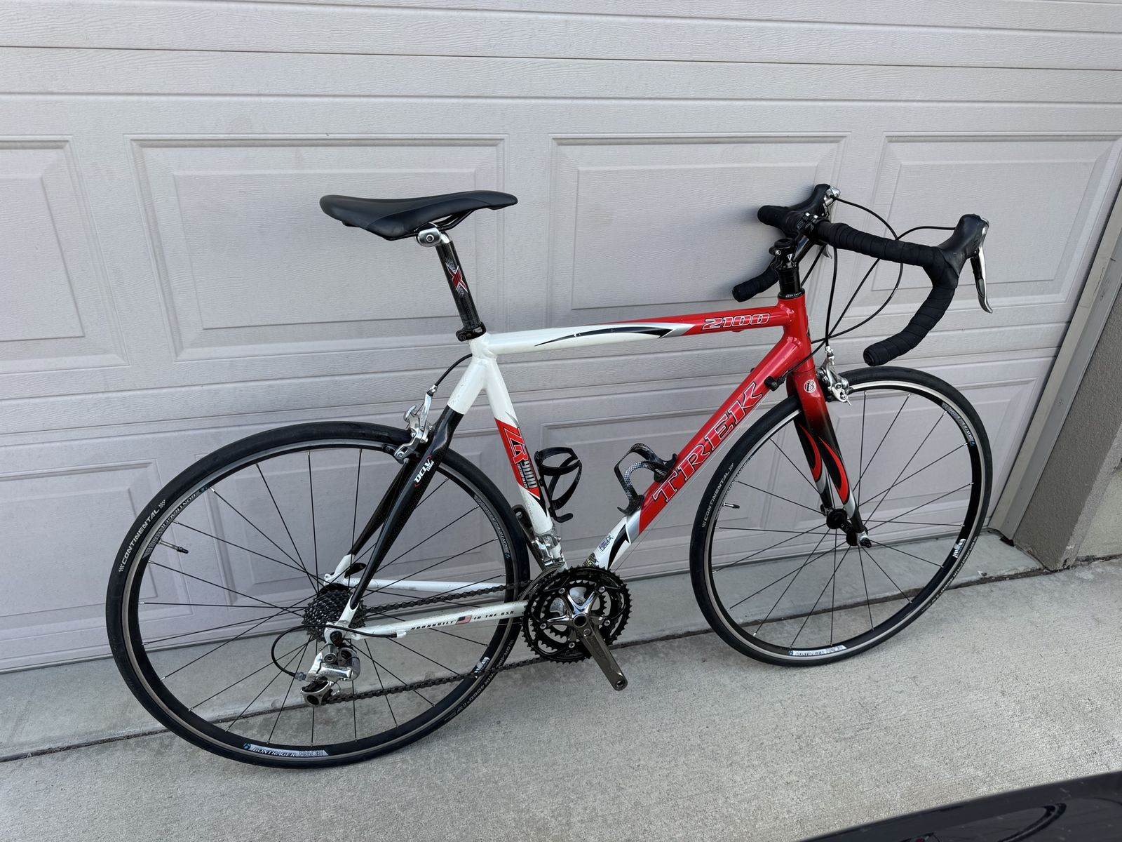 Trek 2100 Road Bike - 58cm, Ultegra Groupset, New Bontrager Wheels & Bar Tape