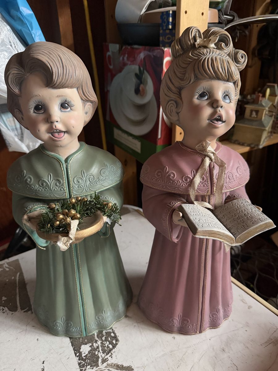 Vintage Christmas Carolers Figurines Set - Boy & Girl Choir Singers Statues