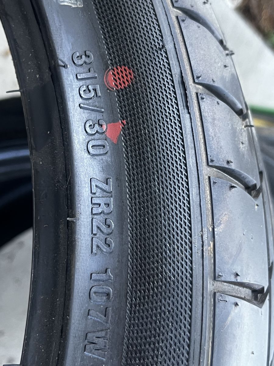 315/30/22(2 tires)