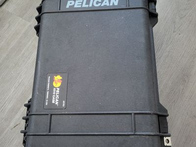 New Pelican 1510 on wheels w/ foam.