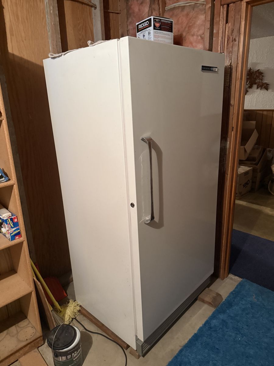 Fridge and freezer