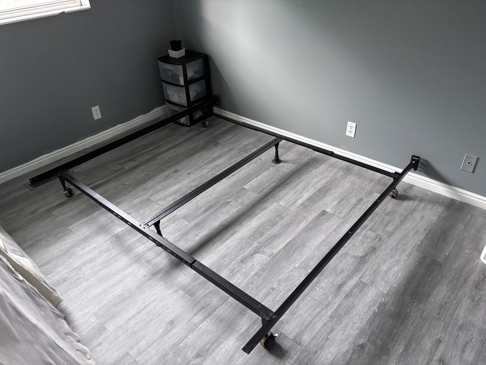 King-size frame and spring boxes
