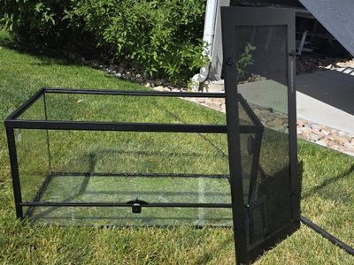Large front opening terrarium