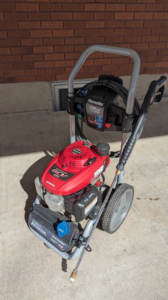 2700 PSI Pressure Washer