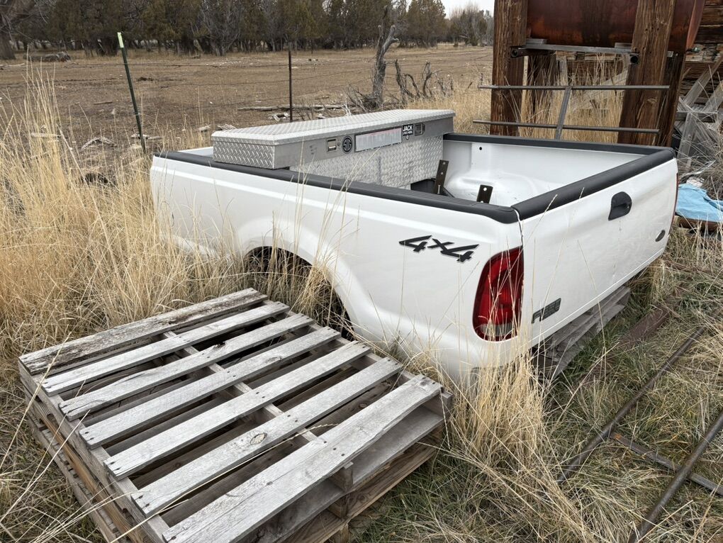 2002 F250 Truck Bed