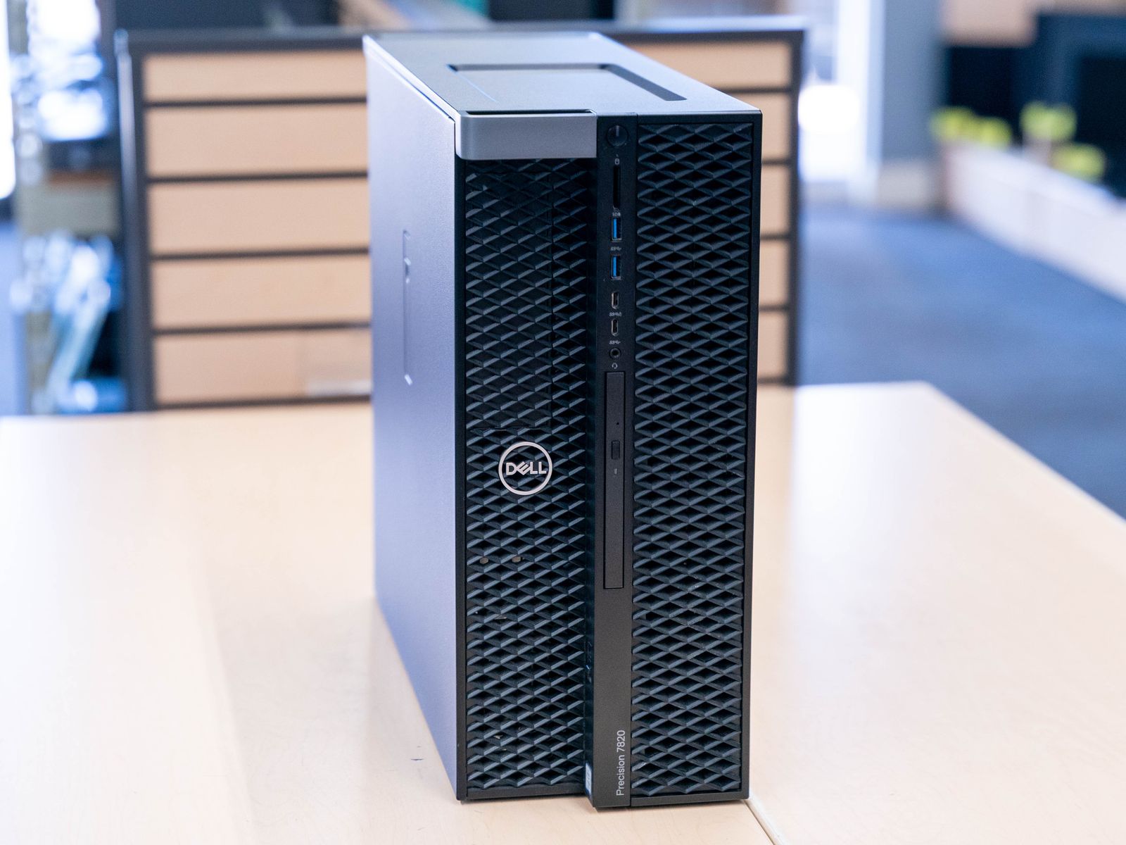 Dell Precision 7820 Workstation / Server | 14 CPU Cores, 96GB RAM, 4x HDD / SSD Bays, 950W PSU