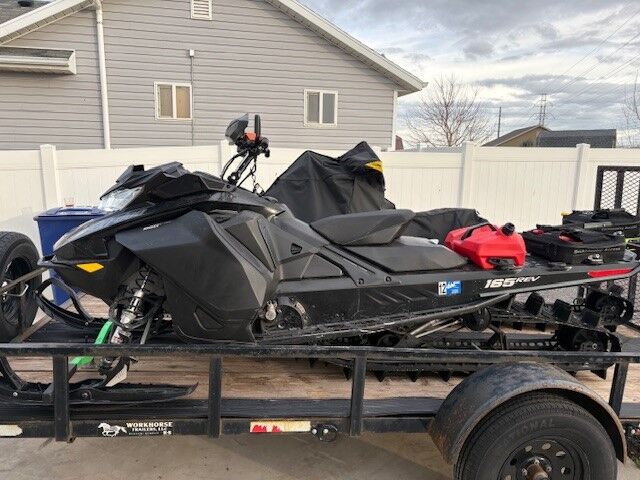 2018 Skidoo Summit 850 165 3” lugs with SHOT, 2608 miles