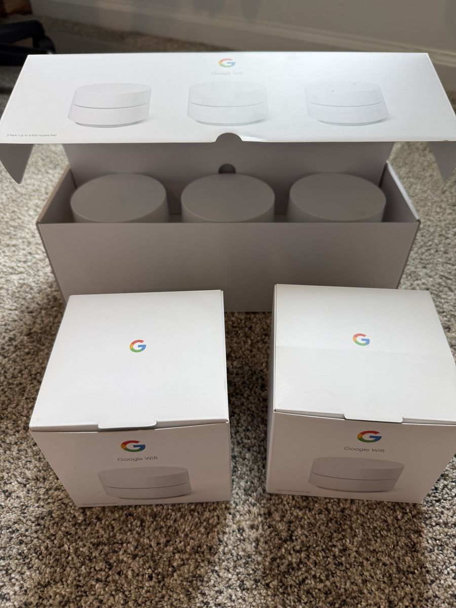 Google Wifi Mesh Router System - 3-Pack (up to 4,500 sq ft) plus 2 additional points