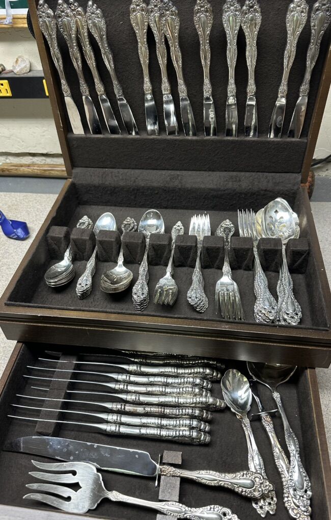 1881 Rodgers Oneida Ltd. Complete Set 82 Pieces