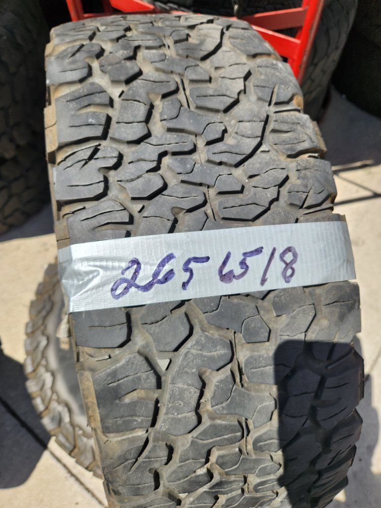 265/65r18 bfgoodrich Ko2 all terrain